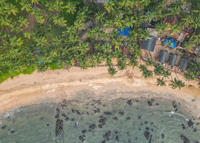 Sea Front Cottage Little Khola